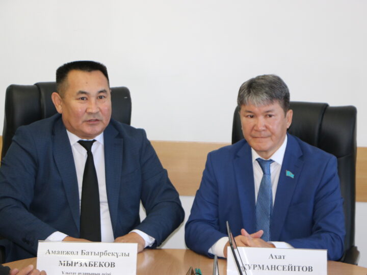 Ұлытау аудандық мәслихатының кезектен тыс XXI сессиясы өтті