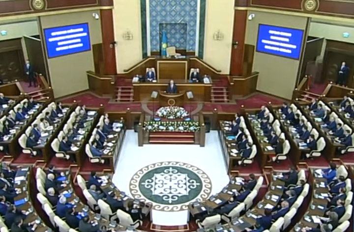 Мемлекет басшысының қатысуымен Парламент палаталарының бірлескен отырысы басталды