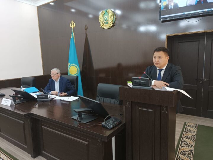Берік Әбдіғалиұлы өңірдің әлеуметтік-экономикалық дамуы мәселелері бойынша кеңес өткізді