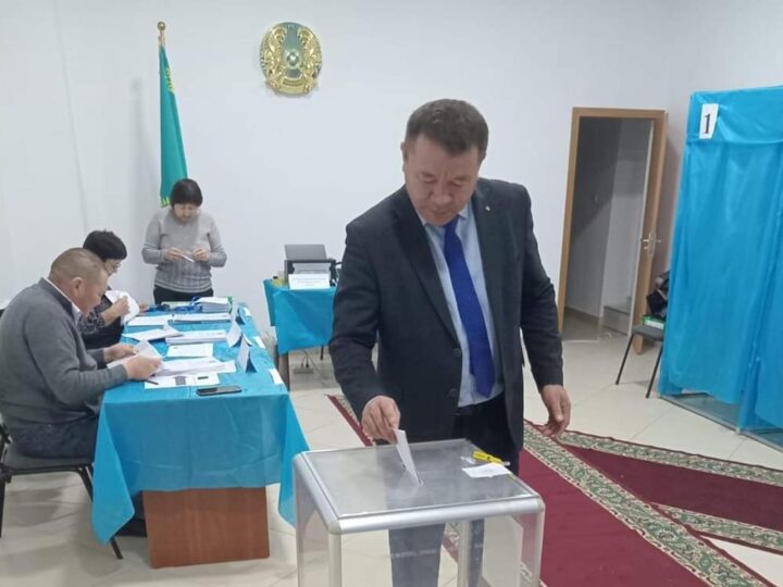 Саяси жаңғыру салтанаты