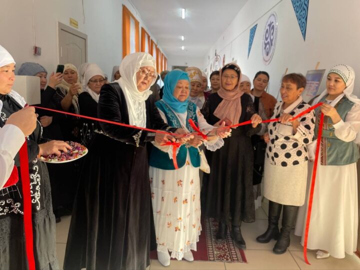 ДӘСТҮРІМІЗ ДӘРІПТЕЛГЕН КЕШ