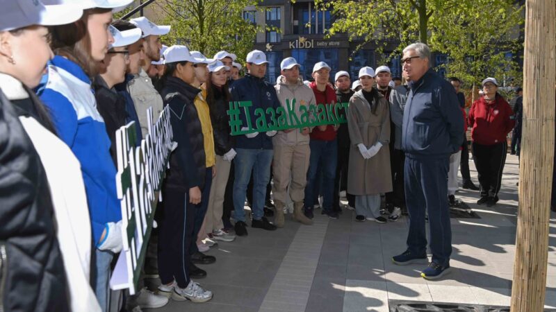 Сенбілік барысында Қасым-Жомарт Тоқаев жастармен әңгімелесті