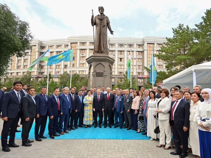 Қазақстан Президенті: Біз – ежелден еншісі бөлінбеген ағайын елміз