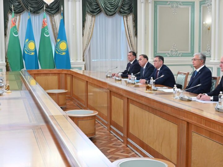 Сердар Бердімұхамедов Қасым-Жомарт Тоқаевты Түрікменстанға шақырды