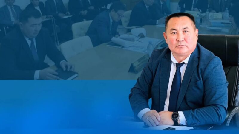 Ұлытау ауданының әкімі тұрғындармен кездеседі
