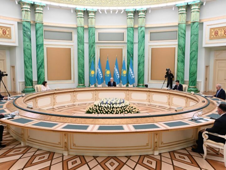 Президент соңғы жылдары Қазақстанда жан-жақты жүзеге асырылып жатқан саяси және әлеуметтік-экономикалық реформаларға тоқталды