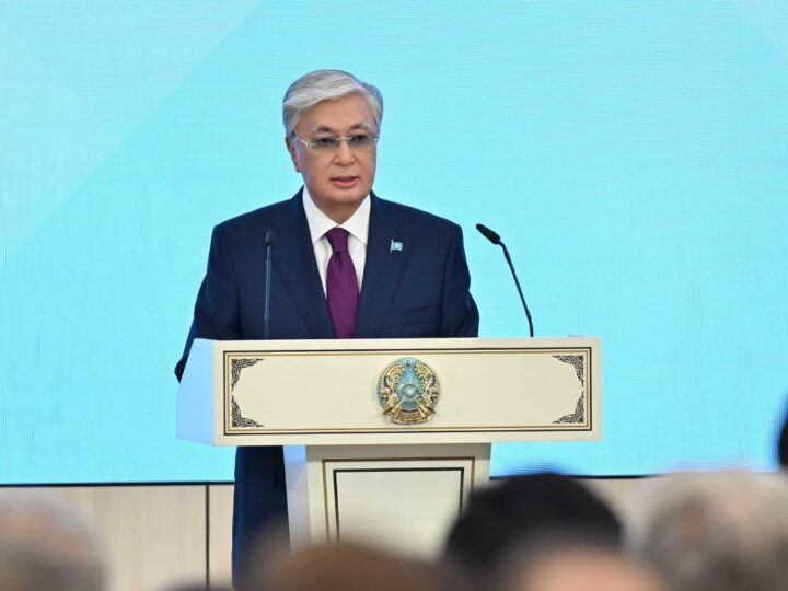 Президент еліміздегі дипломатия саласының қызметкерлері мен ардагерлерін кәсіби мерекелерімен құттықтады