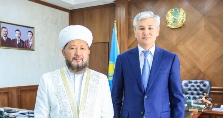ҚМДБ ТӨРАҒАСЫ ҰЛЫТАУ ОБЛЫСЫНЫҢ ӘКІМІМЕН КЕЗДЕСТІ