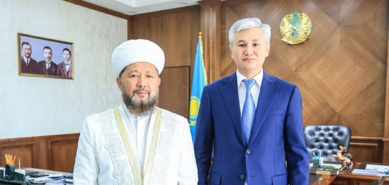 ҚМДБ ТӨРАҒАСЫ ҰЛЫТАУ ОБЛЫСЫНЫҢ ӘКІМІМЕН КЕЗДЕСТІ