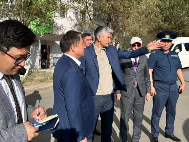 ҰЛЫТАУ ОБЛЫСЫНЫҢ ӘКІМІ ЖЕЗҚАЗҒАН ҚАЛАСЫНДАҒЫ ОЙЫН АЛАҢДАРЫНЫҢ ЖАЙЫН БАҚЫЛАДЫ
