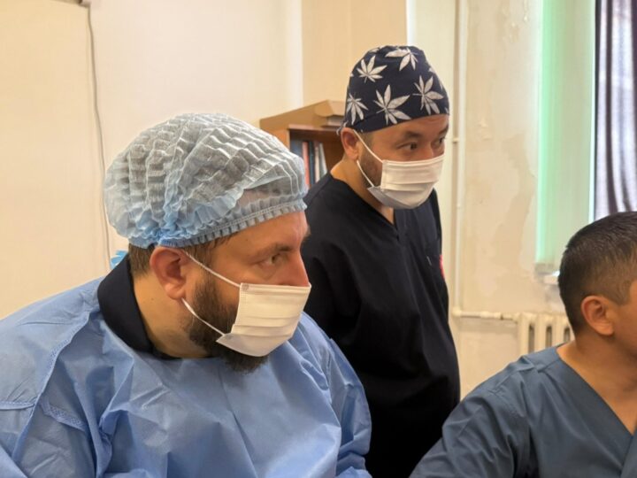 Білікті онкологтар қабылдау жүргізуде