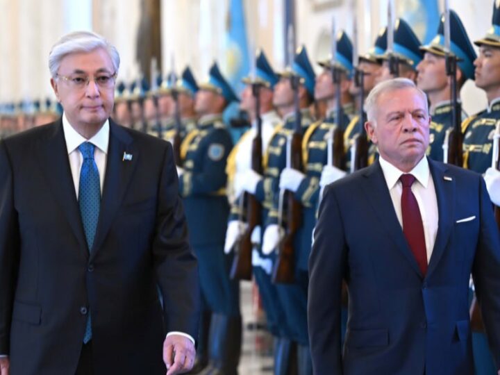 Ақордада елімізге ресми сапармен келген Иордания Хашимит Королдігінің Королі ІІ Абдалла бен әл-Хусейнді салтанатты қарсы алу рәсімі өтті