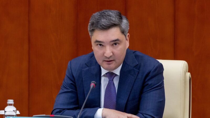 Мемлекет басшысының саяси бағдарының арқасында ел экономикасы орнықты өсім көрсетіп келеді – Олжас Бектенов