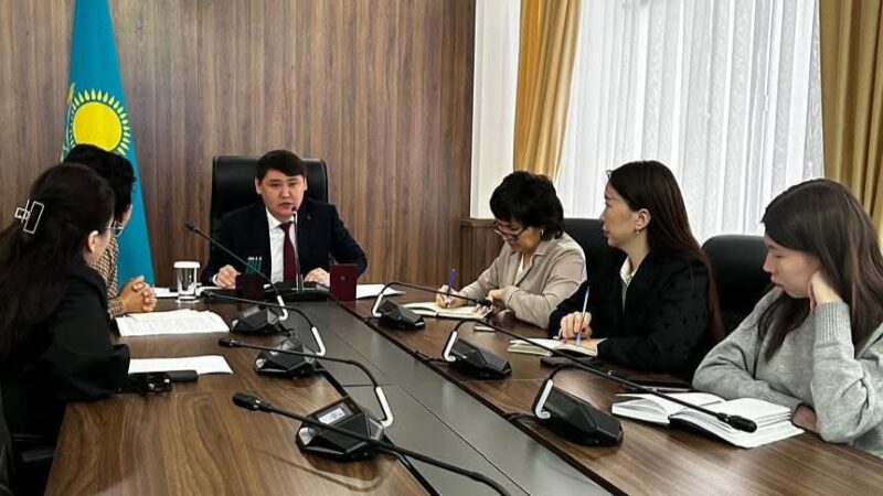 Ұлытау облысында мемлекеттік қызметтен теріс себептермен босатылған адамдарды есепке алу карточкасын толтыру тәртібі түсіндірілді