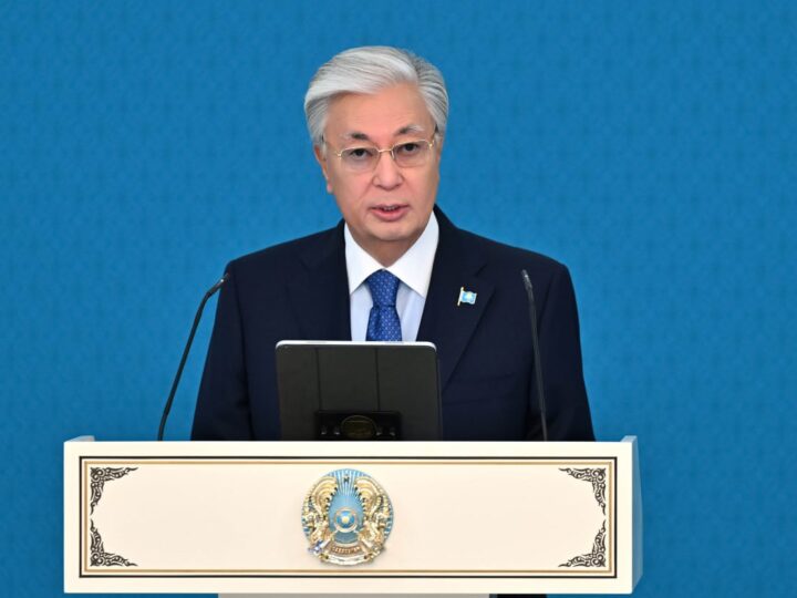 Қасым-Жомарт Тоқаев Қазақстан арқылы әлемнің ең ірі сауда нарықтарына жол ашатын 5 теміржол дәлізі өтетінін айтты