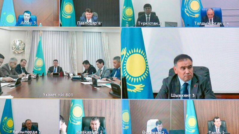 Қанат Бозымбаев өңірлердің қысқы маусымға дайындығын және көктемгі су тасқыны қаупі жоғары кезеңге қатысты қабылданып жатқан шараларды тексерді