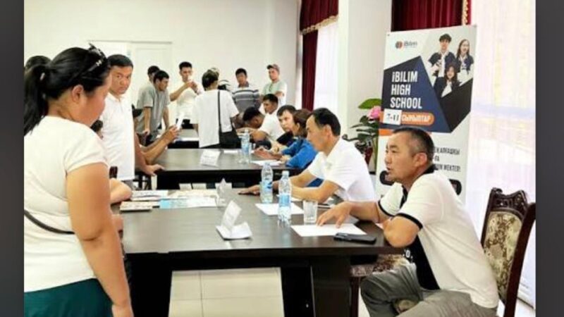 Мемлекеттік қызметке орналасуға арналған бос жұмыс орындары жәрмеңкесі өткізілді