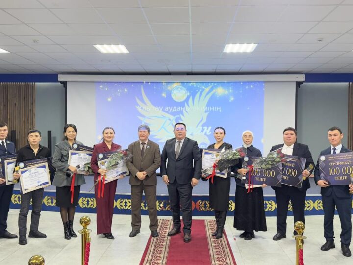 Үздіктер – құрмет төрінде