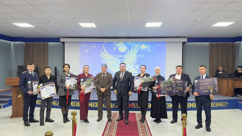 Үздіктер – құрмет төрінде