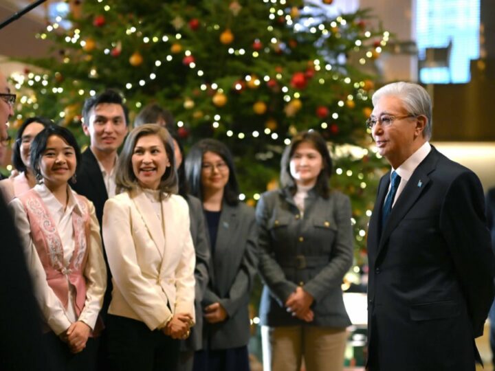 Мемлекет басшысы Жапонияда тұрып жатқан қазақстандықтармен кездесті