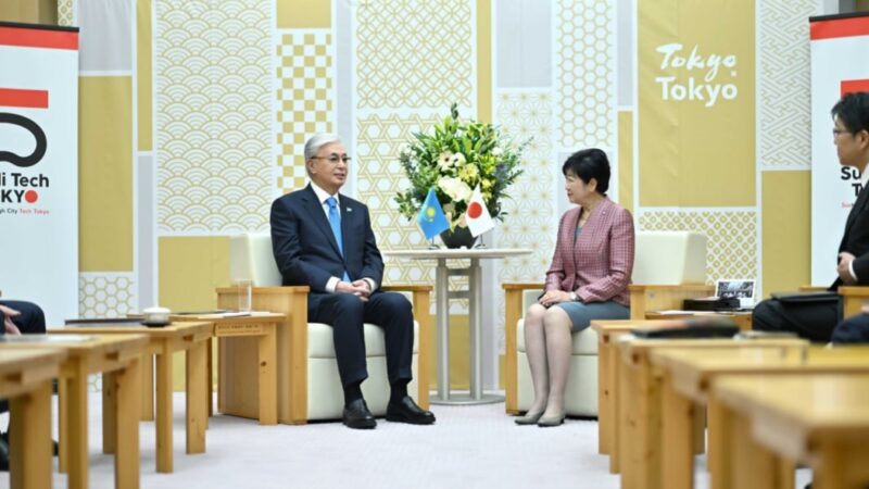 Мемлекет басшысы Токио губернаторы Юрико Коикэмен кездесу өткізді