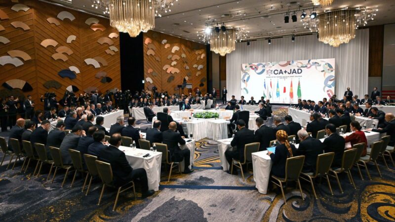 Мемлекет басшысы ғылыми-техникалық және технологиялық прогресте көш бастап келе жатқан Жапонияның әлемдік экономикадағы жетістіктеріне назар аударды