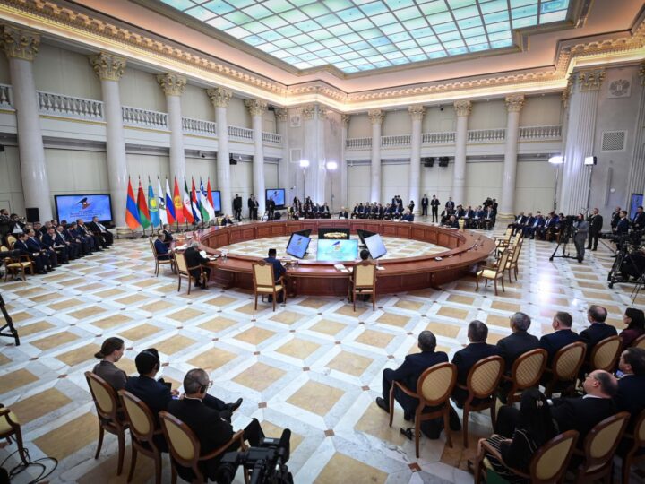 Президент Жоғары Еуразиялық экономикалық кеңестің келесі отырысы 28-29 мамырда Астанада өтетінін жеткізді