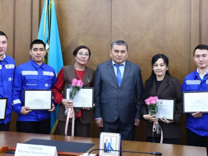 Ұлытау облысында Энергетиктер күні сала мамандары марапатталды