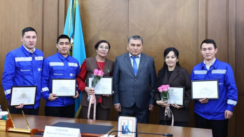 Ұлытау облысында Энергетиктер күні сала мамандары марапатталды