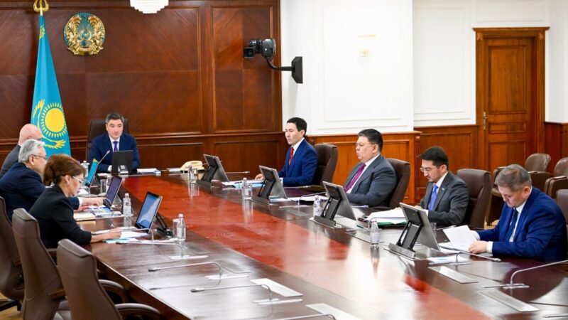 Олжас Бектенов: Президент біздің алдымызға ұзақ мерзімді нәтижеге баса мән бере отырып, даму қарқынын арттыру міндетін қойды