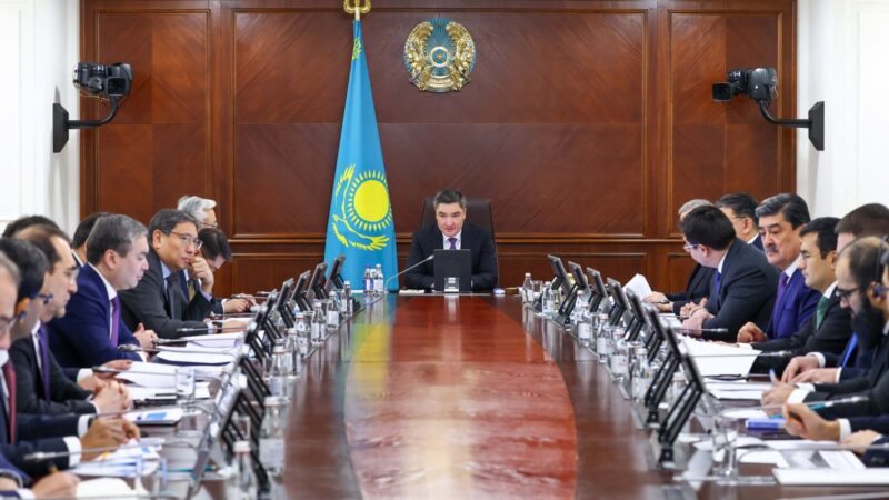 Олжас Бектенов Халықаралық қаржы ұйымдарымен ынтымақтастық жөніндегі үйлестіру кеңесінің отырысын өткізді