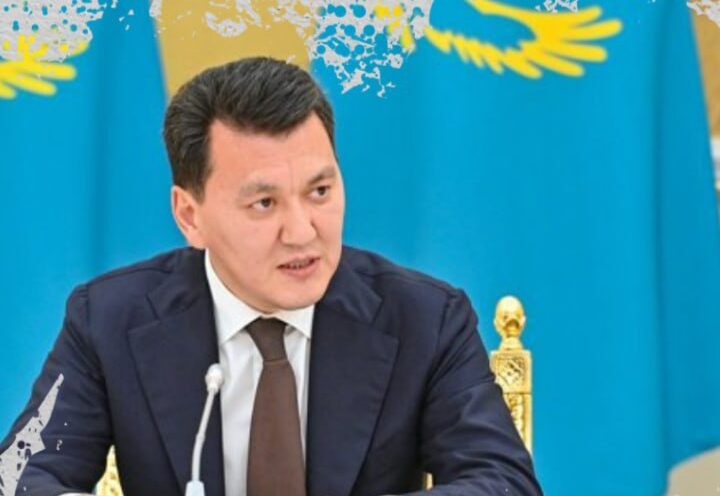 6 заң қабылданып, 10 заң жұмысқа алынды: Ерлан Қарин Бурабайда өткен құрылтайдың нәтижесіне тоқталды