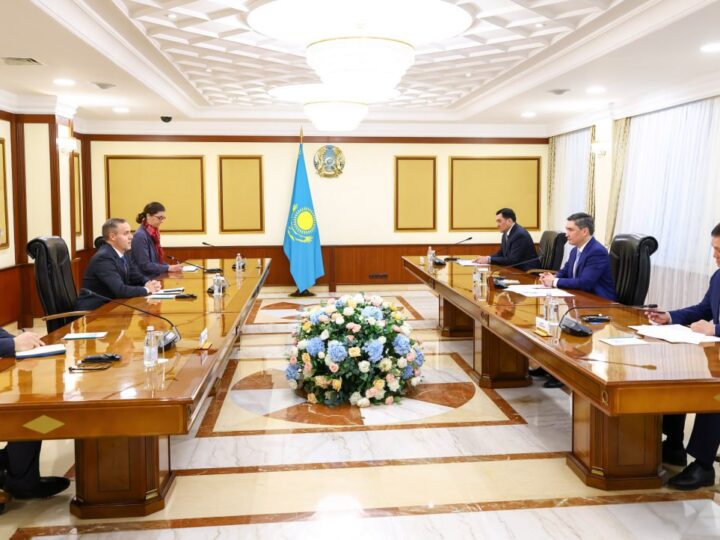 Олжас Бектенов ExxonMobil вице-президенті Питер Ларденмен мұнай-газ саласындағы ынтымақтастық мәселелерін талқылады