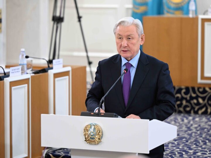 Конституцияда ғылымға қатысты нормалардың болуы мемлекетті прогресс пен инновацияға бағдарланған ел ретінде танытады – Жақсыбек Күлекеев