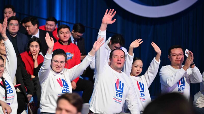 Президент: «Сіздер «Адал азамат» деген атқа лайықты істерді атқарып жүрсіздер»