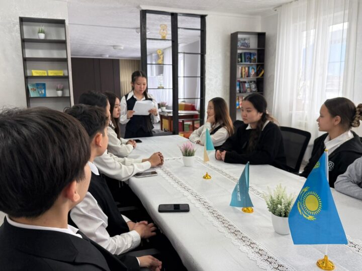 Жастар ұсыныстары: Конституция қандай болуы керек?