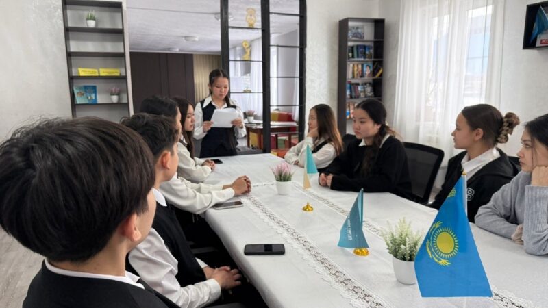 Жастар ұсыныстары: Конституция қандай болуы керек?