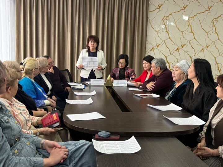 «Қазақстандағы конституциялық референдум: құқықтық негіздері мен маңызы» тақырыбында дөңгелек үстел өтті