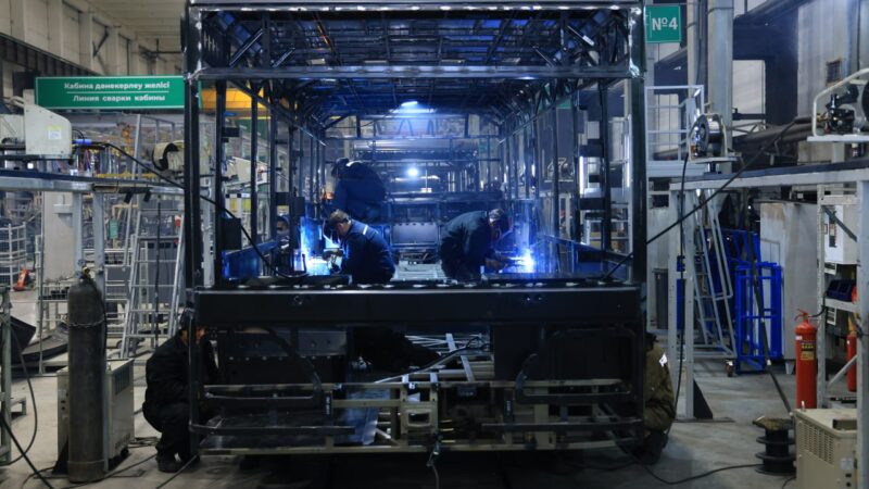 Олжас Бектенов: Бір жыл ішінде 200-ден астам жаңа өндіріс орны іске қосылды