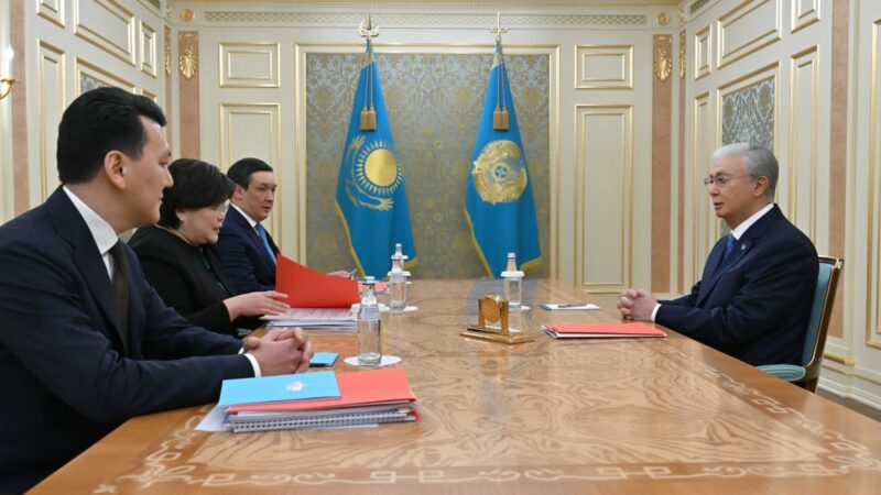 Конституциялық комиссия Мемлекет басшысына жаңа Конституцияның қорытынды жобасын ұсынды