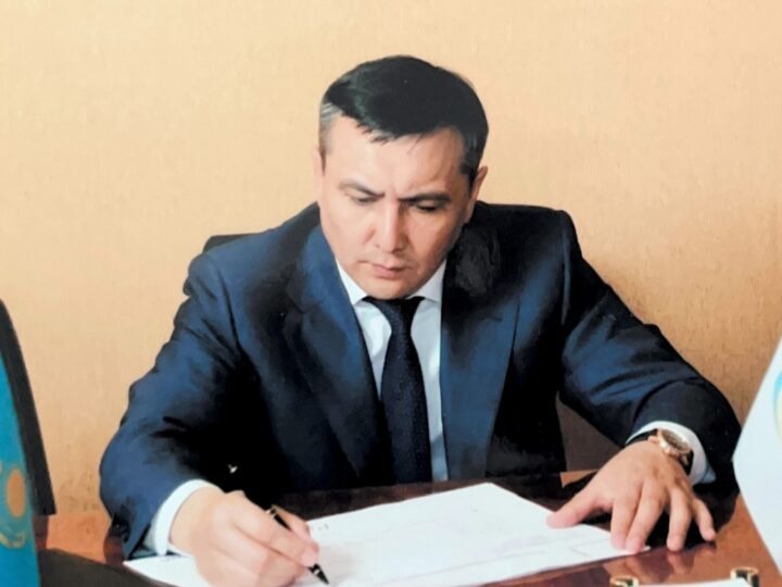 Білікті маман, іскер басшы