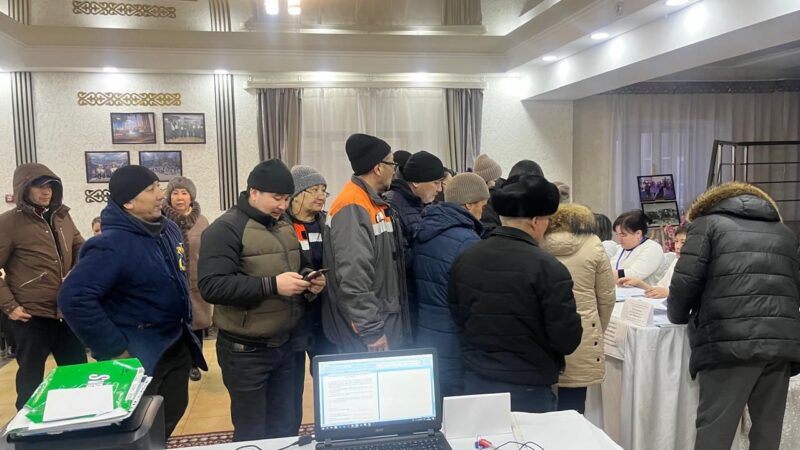 Сайлау учаскелерінде ұзынсонар кезектер пайда болды