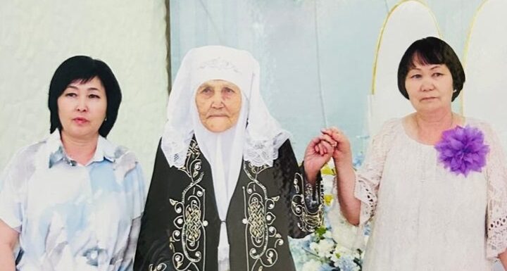 «Балама берер еншім – адал еңбегім» дейді 90 жастан асқан кейуана