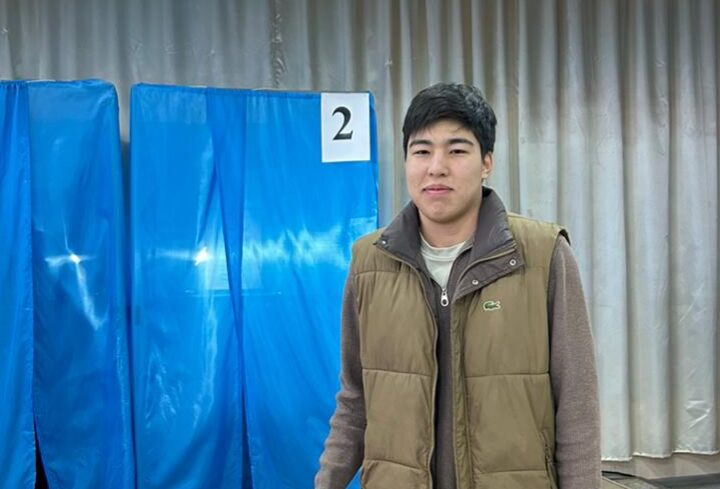 Жас буын өкілі алғаш дауыс берді