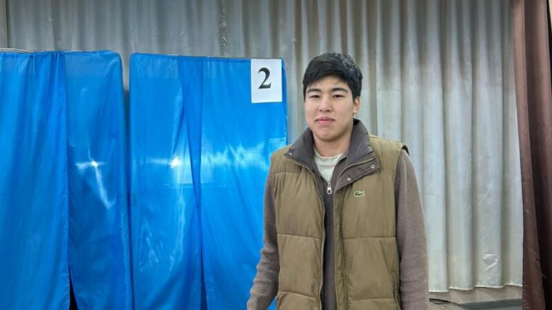 Жас буын өкілі алғаш дауыс берді