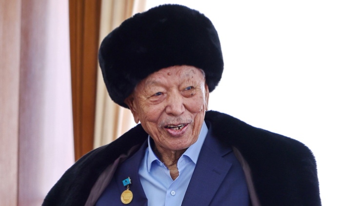 Абыз ақсақалдың бейнесі