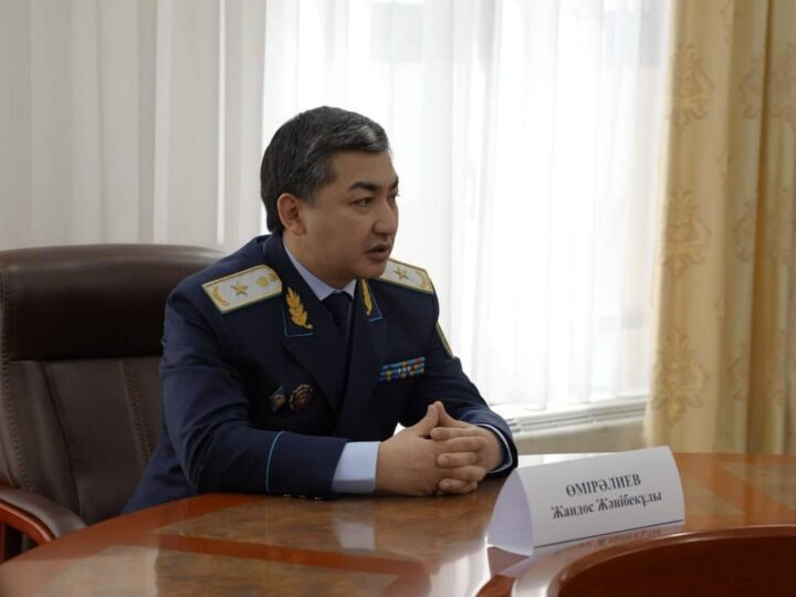 Бас прокуратура басшылығы Өтеген Сейітов атындағы Болашақ прокурорлар клубының көшбасшыларымен кездесті
