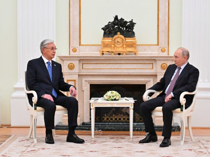 Қасым-Жомарт Тоқаев Владимир Путинмен кездесу өткізді