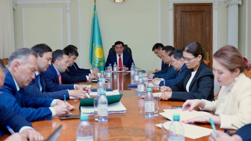 Қазақстанда жылына 10 млн тонна өңдейтін ірі мұнай өңдеу зауытын салуға дайындық басталды