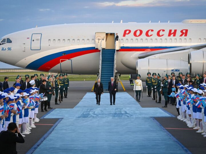 Президент Қасым-Жомарт Тоқаев мәртебелі мейманды елорда әуежайында қарсы алды